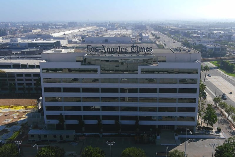 Drone photo of Los Angeles Times building.