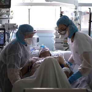200416-daly-ventilator-tease_m6plos