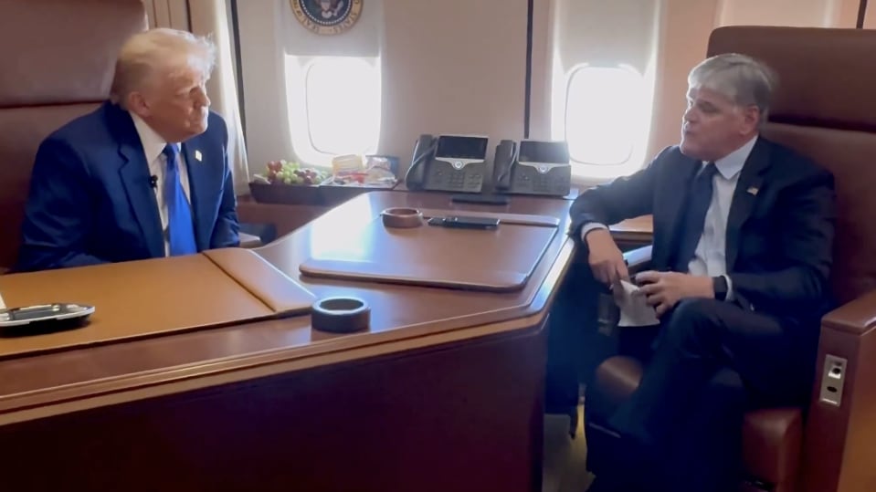 Sean Hannity and Donald Trump on Air Force One.