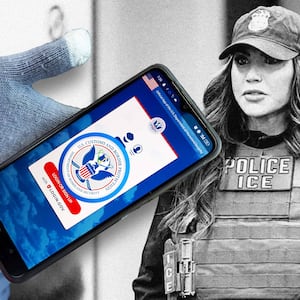 Kristi Noem, ICE CBP app