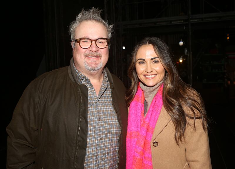Eric Stonestreet and Lindsay Schweitzer.