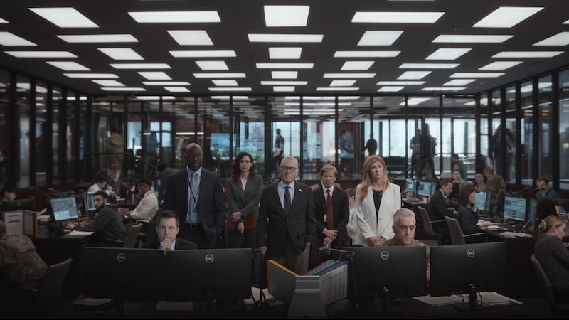 McKinley Belcher III, Mozhan Navabi, Robert De Niro, Jesse Plemons and Connie Britton in "Zero Day"