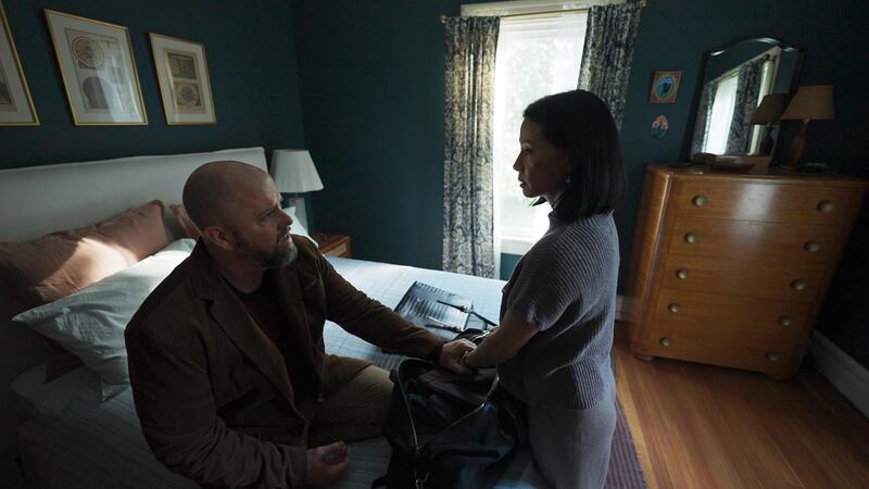 Lucy Liu and Chris Sullivan.