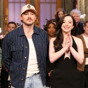 Musical guest Morgan Wallen and host Mikey Madison on ‘Saturday Night Live’ during Goodnights & Credits on Saturday, March 29, 2025.
