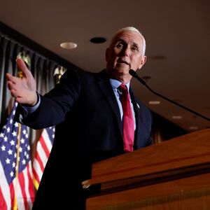 2023-02-16T195148Z_1677529072_RC2ICZ9EFXFD_RTRMADP_3_USA-POLITICS-PENCE_licthr