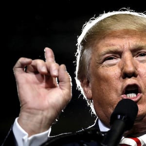 articles/2016/10/07/donald-trump-brags-about-nonconsensually-groping-women-in-newly-uncovered-recording/161007-ryan-trump-audio-tease_veezwo