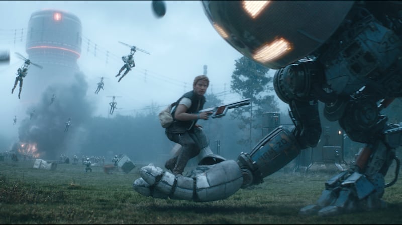 Chris Pratt with Herman (voiced by Anthony Mackie).