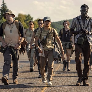 Cooper Hoffman, Ben Wang, Teagan Stark, Jordan Gonzalez, Tut Nyuot, and David Jonsson in The Long Walk.