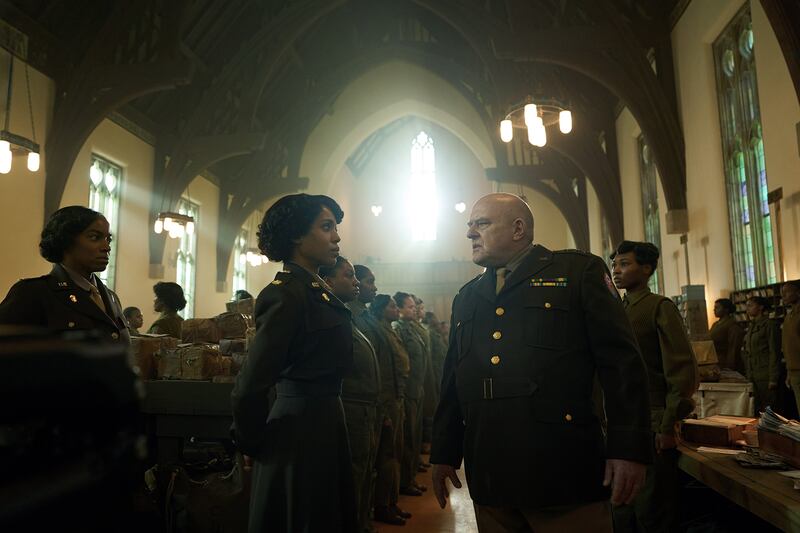 Milauna Jackson, Kerry Washington, and Dean Norris.