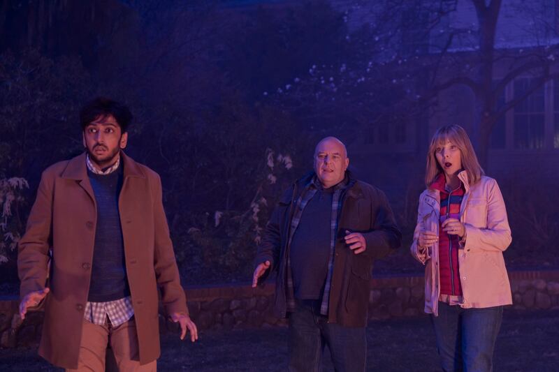 Nik Dodani, Dean Norris, and Lisa Kudrow.
