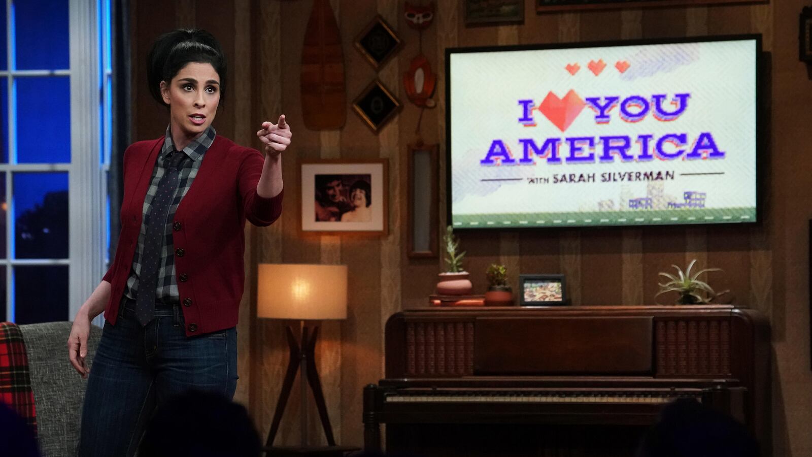 190321-wilstein-sarah-silverman-tease_tjmvn0