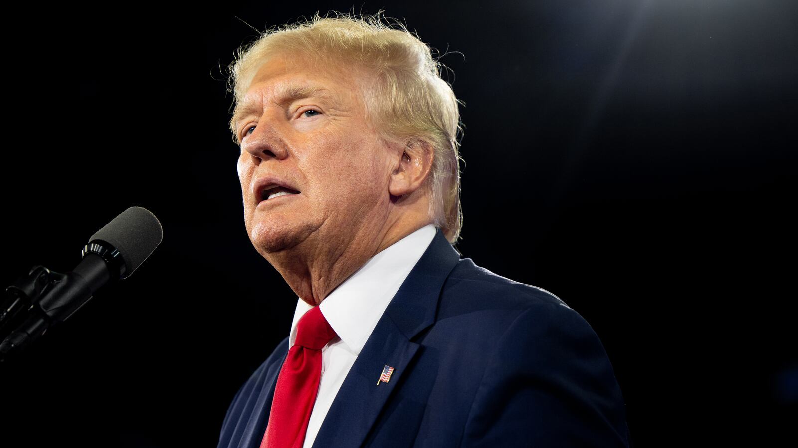 221028-donald-trump-hero_abxhkl