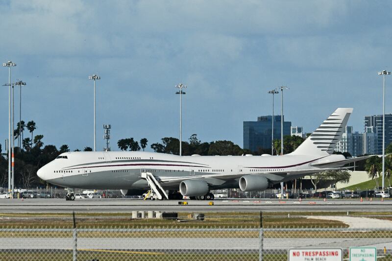 The Trump administration has accepted a luxury Boeing jet from the Qatari royal family for use as Air Force One, though renovations could exceed $1 billion and may not finish in time.