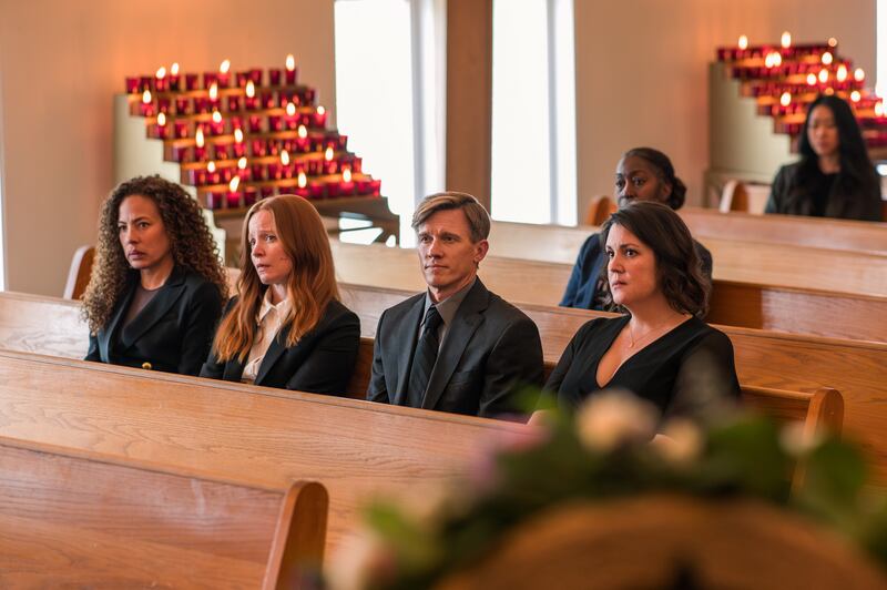 Tawny Cypress as Taissa, Lauren Ambrose as Van, Warren Kole as Jeff Sadecki and Melanie Lynskey as Shauna.