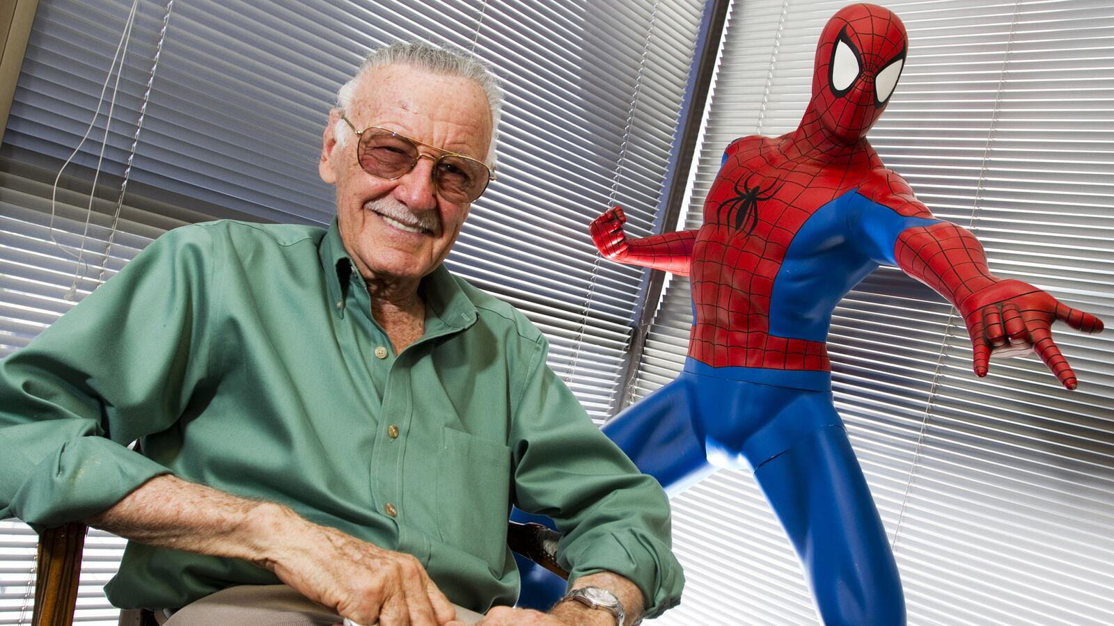 181112-Ackerman-Stan-Lee-Obit-tease_bxzavi
