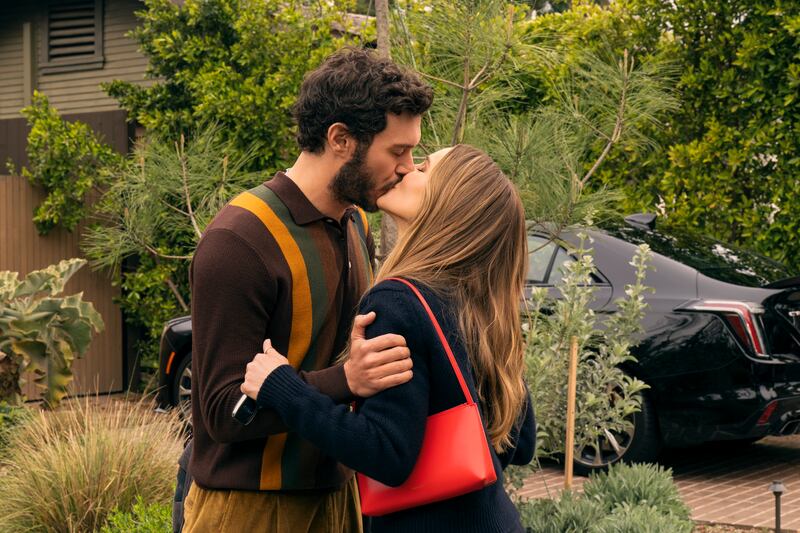 Adam Brody as Noah and Kristen Bell as Joanne in 'Nobody Wants This'