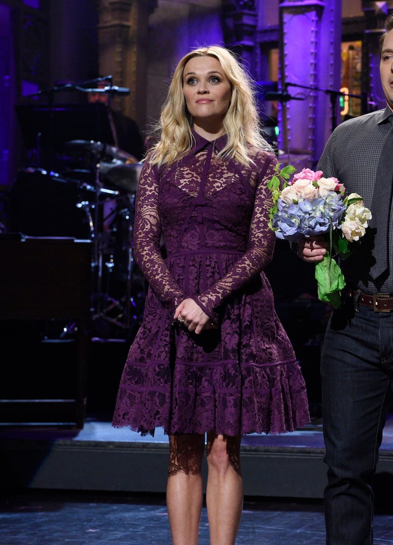 Reese Witherspoon on SNL in 2015