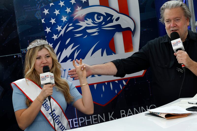 Natalie Winters, Steve Bannon