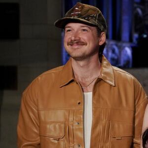SATURDAY NIGHT LIVE -- Episode 1879 -- Pictured: Musical guest Morgan Wallen, host Mikey Madison, and Chloe Fineman during Promos in Studio 8H on Thursday, March 27, 2025 -- (Photo by: Rosalind O'Connor/NBC via Getty Images)