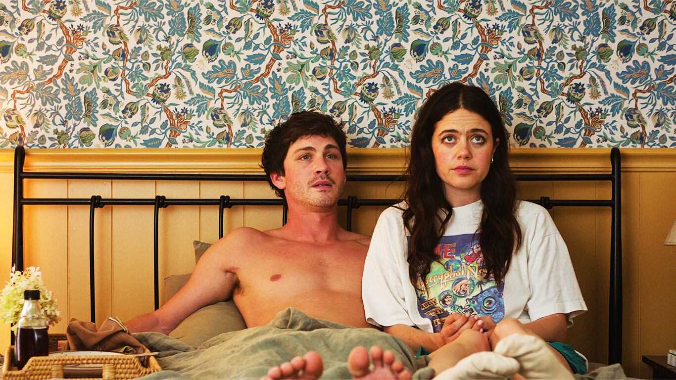 Logan Lerman and Molly Gordon in Oh, Hi!