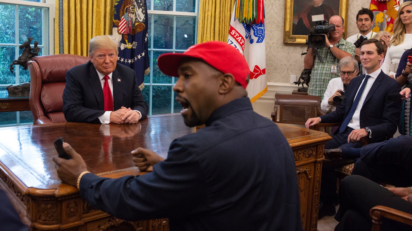 GettyImages-1051943886_zupoes