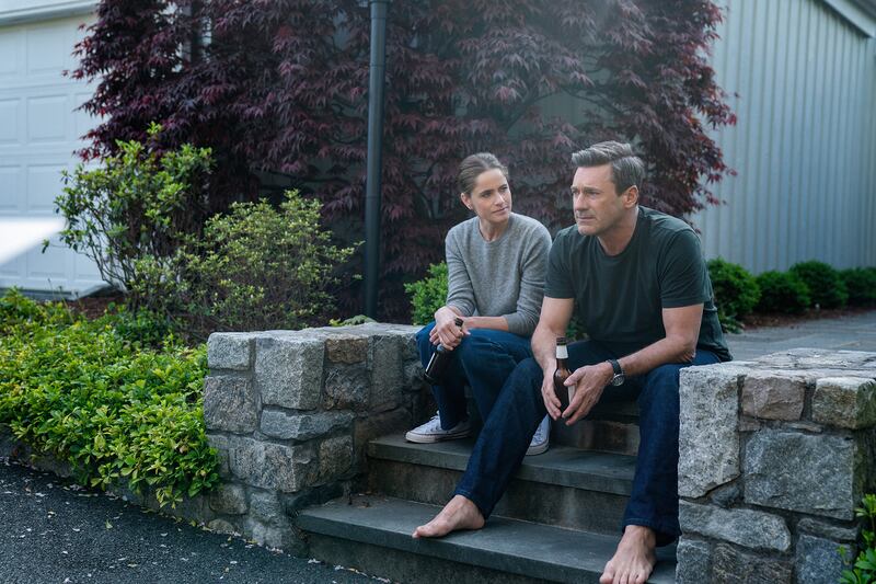 Amanda Peet and Jon Hamm.