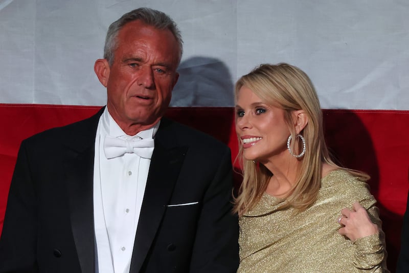 Robert F. Kennedy Jr. and Cheryl Hines.