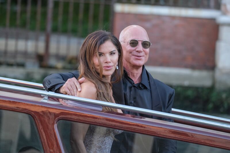 Jeff Bezos and Lauren Sanchez