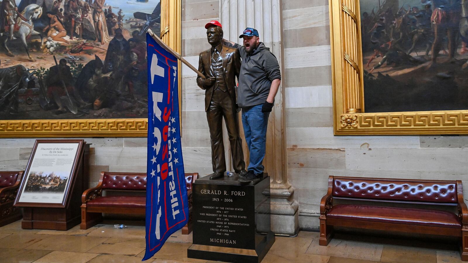 210106-jong-fast-coup-fail-tease2_pzri2f